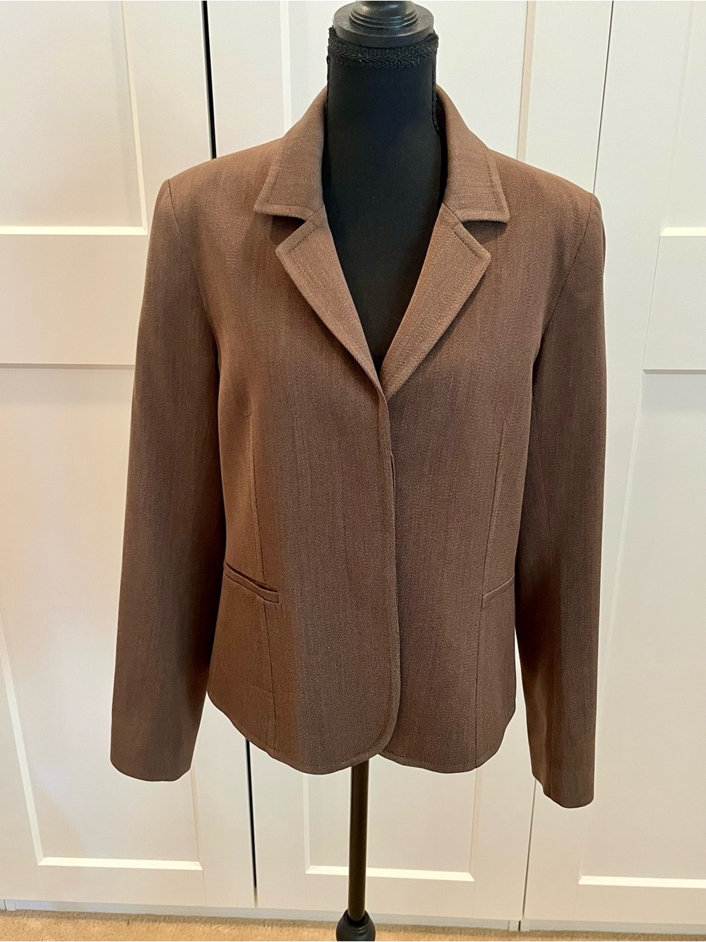 Theory Chocolate Brown Tailored Wool Blazer w/ Notch Lapel Classic Fitted Fall